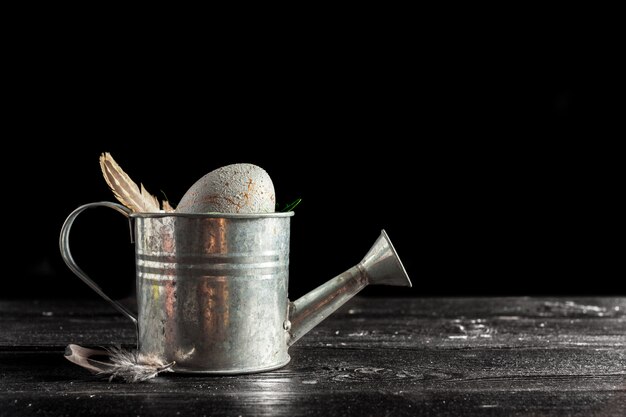 Buona Pasqua! Uova di Pasqua su legno