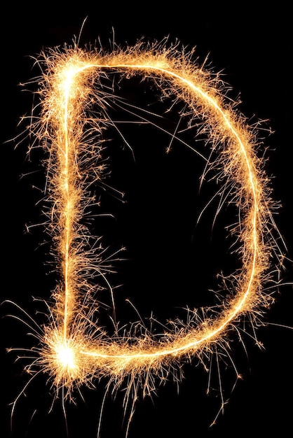 Burning Sparkling numero 0 zero isolato su sfondo nero Bellissimo elemento di design luminoso per il volantino delle vacanze di biglietti di auguri