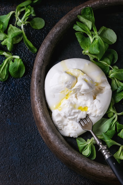 Burrata al formaggio italiano