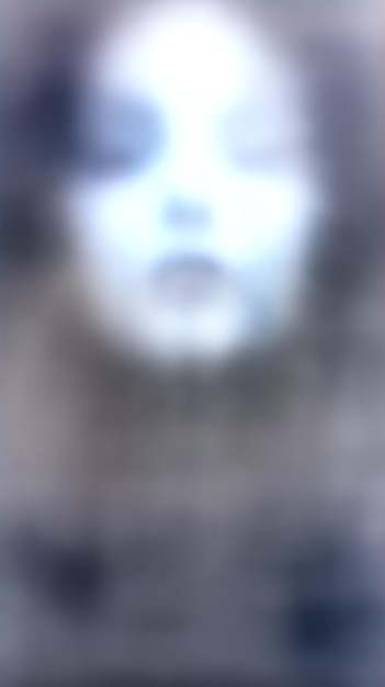 c'è un'immagine sfocata di un viso con una maschera bianca generativa ai