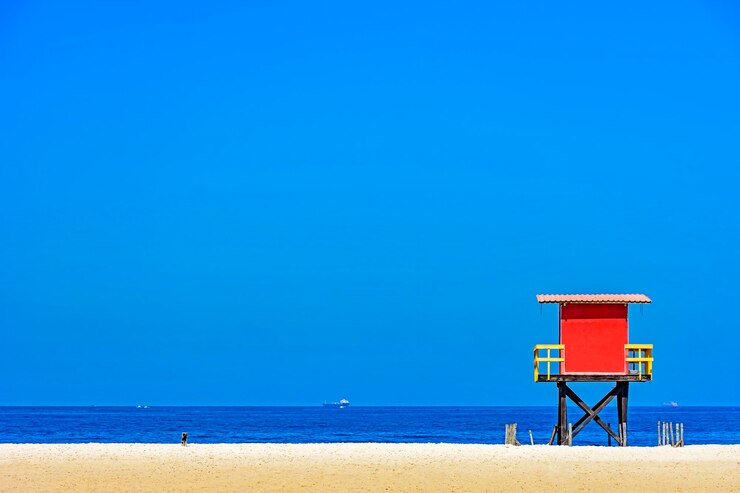 Foto cabina di soccorso in spiaggia