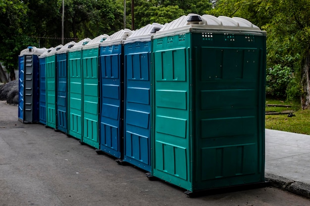 Cabina igienica pubblica trasportabile utilizzata in luoghi affollati