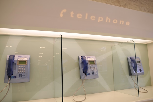 Cabine telefoniche pubbliche