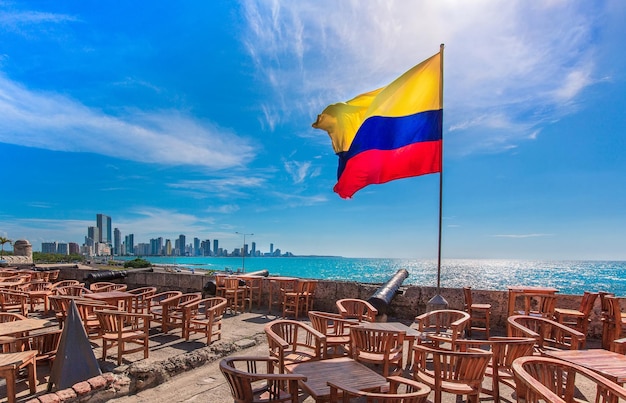 Cafe nella città murata di Cartagena Cuidad Amurrallada che si affaccia sul litorale panoramico di Bocagrande