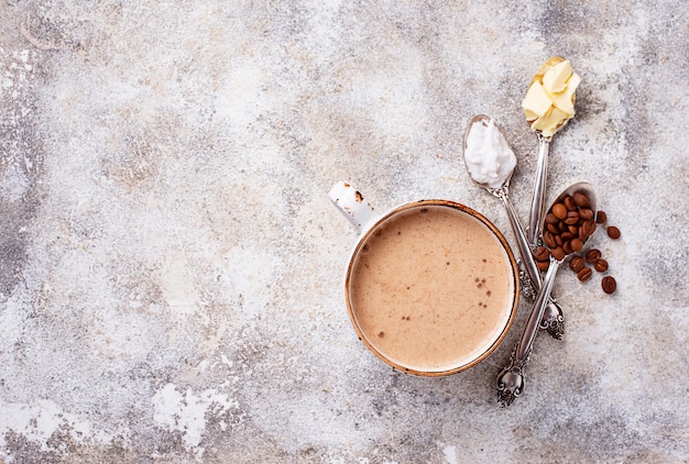 Caffè antiproiettile. Bevanda chetogenica a basso contenuto di carboidrati