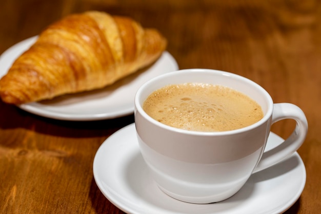 Caffè e croissant