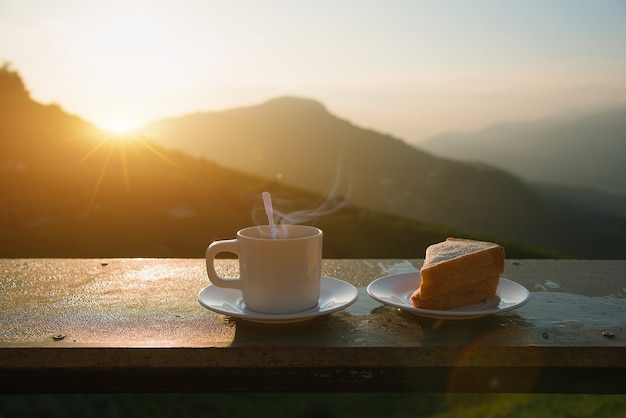 Caffè e panino in mattina sul Mountain View.