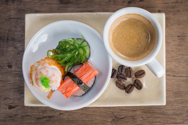 Caffè espresso e sushi