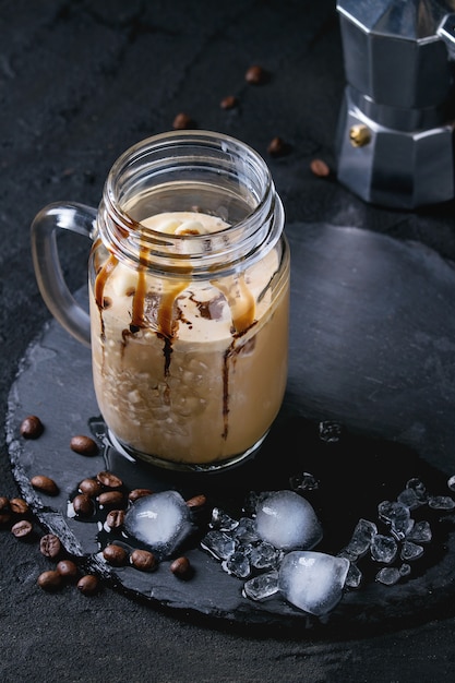 Caffè freddo con panna