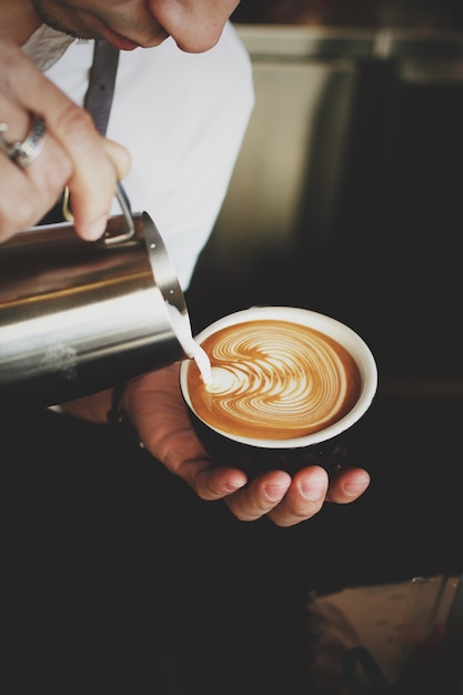 caffè latte art make by barista