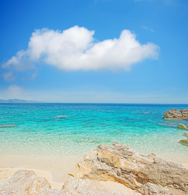 Cala Mariolu in una giornata limpida Sardegna