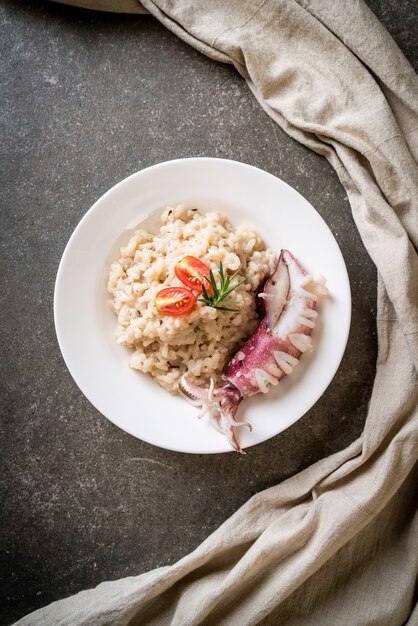 calamari fatti in casa o risotto al polpo