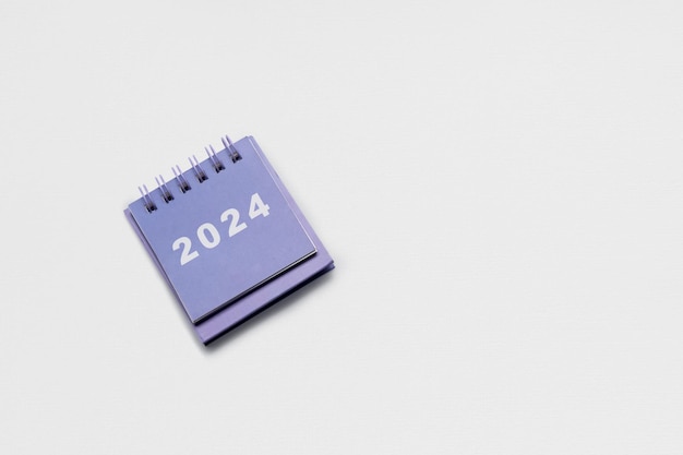 Calendario del 2024 su sfondo bianco Felice anno nuovo 2024