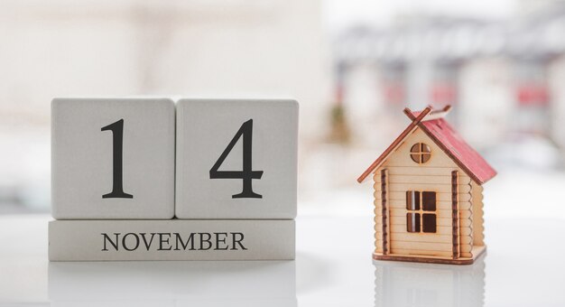 Calendario di novembre e casa dei giocattoli. 14 ° giorno del mese Messaggio della carta da stampare o ricordare