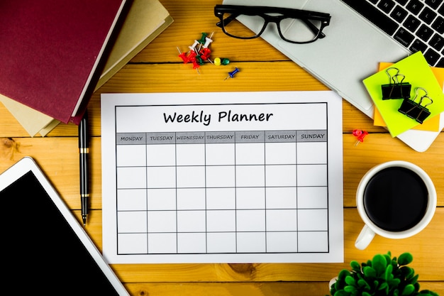 Calendario Piano settimanale Fare affari o attività con in una settimana.