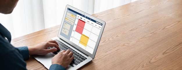 Calendario prenotazione appuntamenti online per immatricolazioni modeste