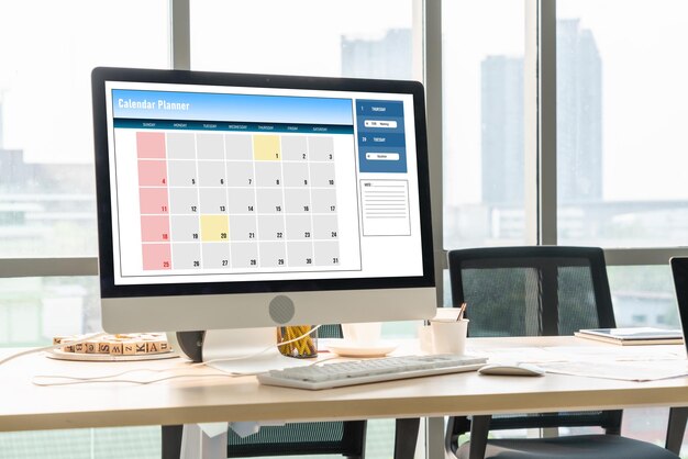 Calendario su applicazione software per la pianificazione di orari di moda