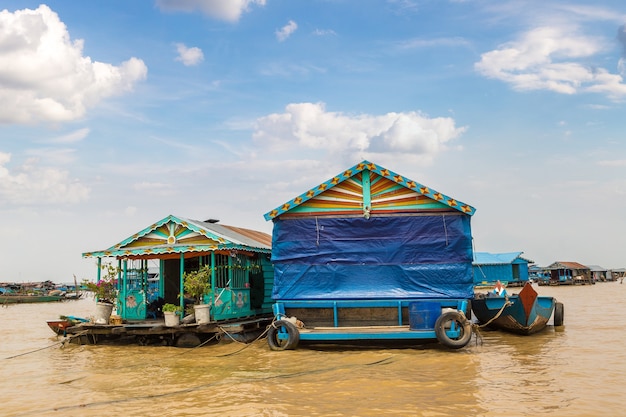 Cambogia, Chong Khneas villaggio galleggiante vicino a Siem Reap