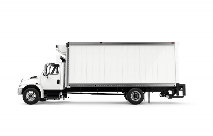 Foto camion bianco laterale isolato su uno sfondo bianco