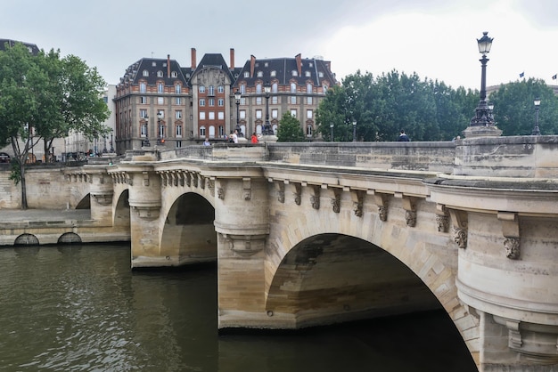 Camminando a Parigi