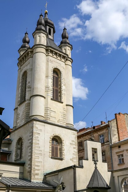 Campanile della cattedrale armena di Lviv Ucraina