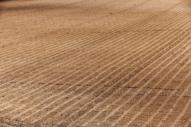 Campo agricolo arato