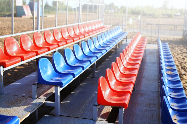 Campo da pallavolo vuoto sulla spiaggia