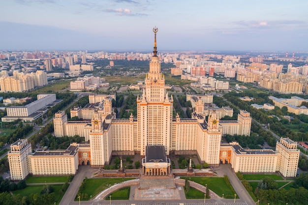 Campus principale dell'università statale di Mosca. Russia. Vista aerea.