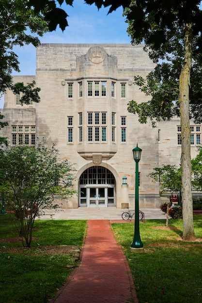 Campus universitario Indiana University esterno architettura in pietra calcarea