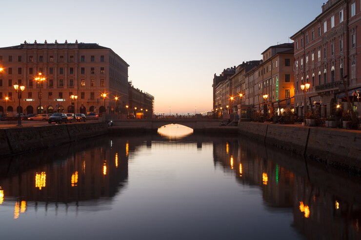 Foto canal grande, trieste