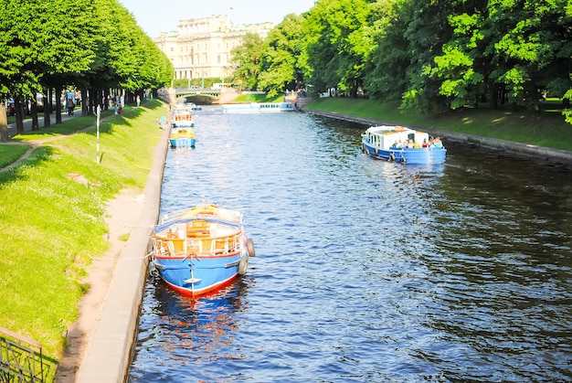 Canale del fiume Neva a San Pietroburgo