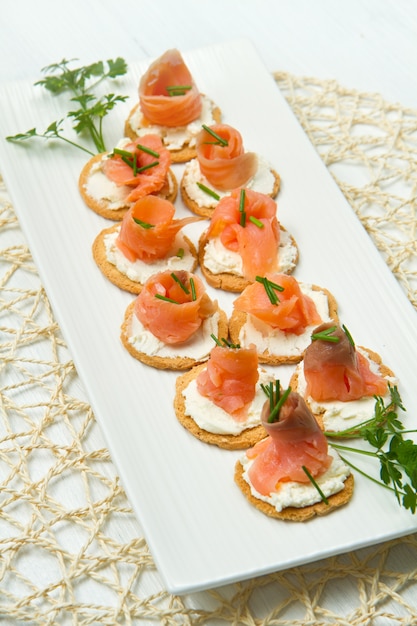 Canape con salmone