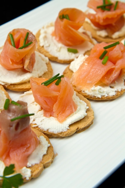 Canape con salmone