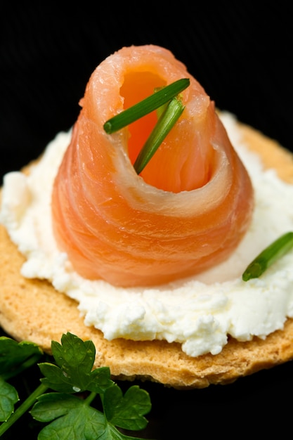 Canape con salmone