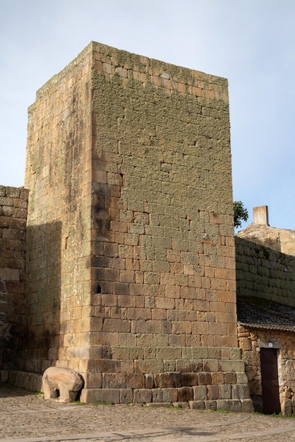 Cancello d'ingresso al villaggio di Castelo Mendo