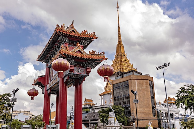 Cancello della Cina a Chinatown a Bangkok, Tailandia