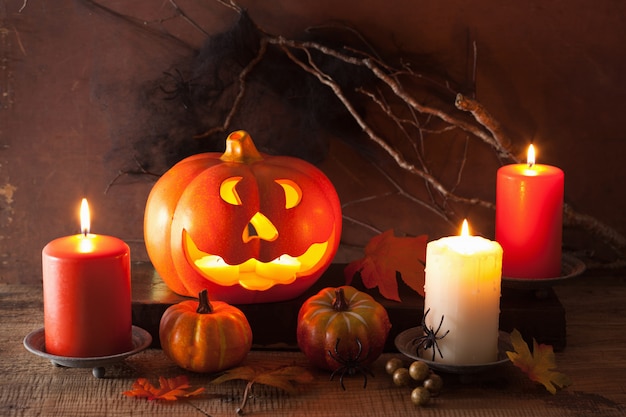 Candele dei ragni della decorazione della zucca di Halloween Jack O Lantern