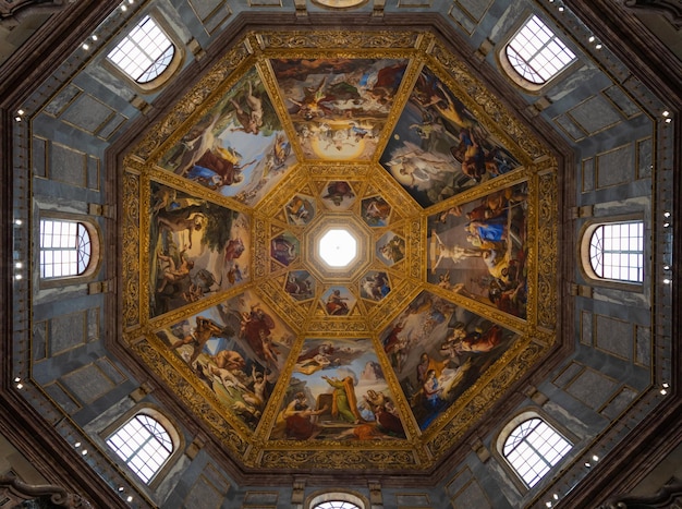 Cappelle Medicee interno Cappelle Medicee Michelangelo Arte rinascimentale a Firenze Italia