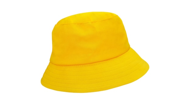 cappello a secchio giallo isolato su bianco