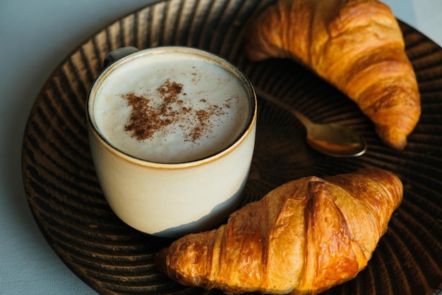 Cappuccino caffè e pasticceria fresca