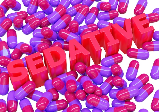 Capsule di farmaci sedativi su lettere.