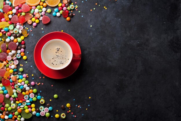 Caramelle gelatina e marmellata e caffè