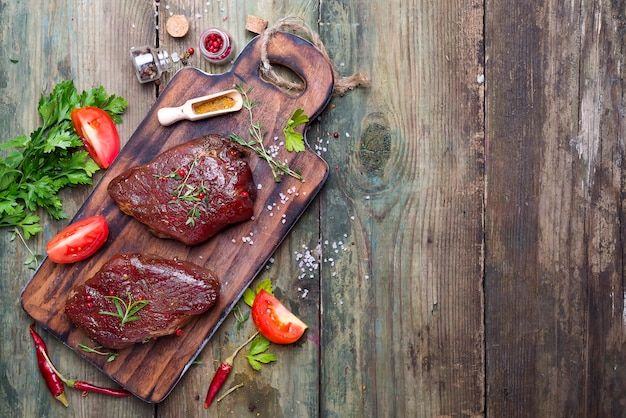 Carne cruda di bistecca di manzo cruda