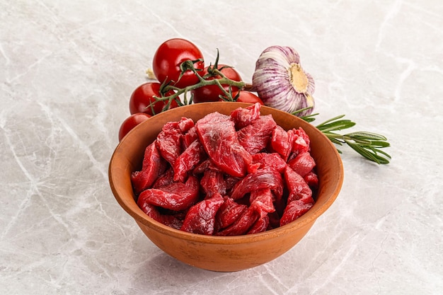 Carne di manzo cruda per cucinare