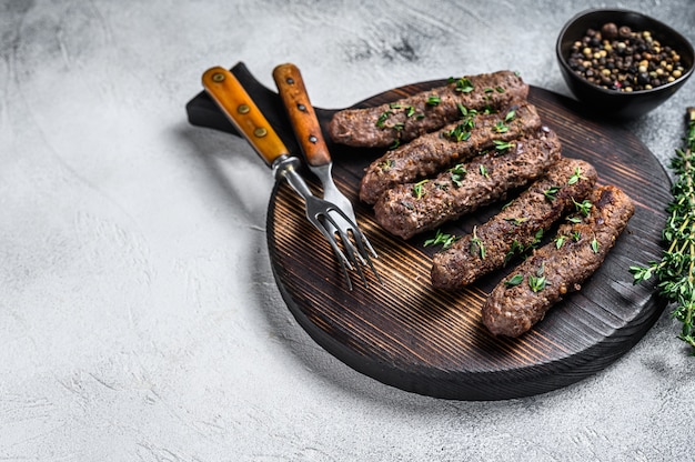 carne di manzo kebab salsicce