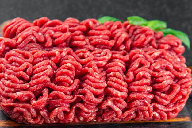 carne fresca macinata carne di manzo gustosa fresca alimentazione sana cottura pasto cibo spuntino sul tavolo