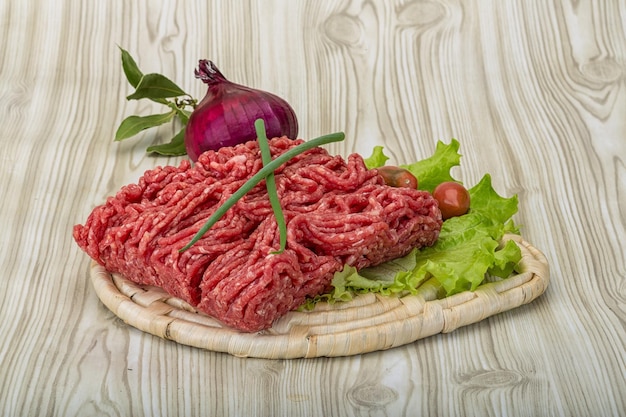 Carne macinata cruda