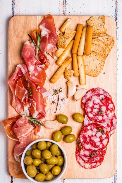 Carne preparata per uno spuntino veloce