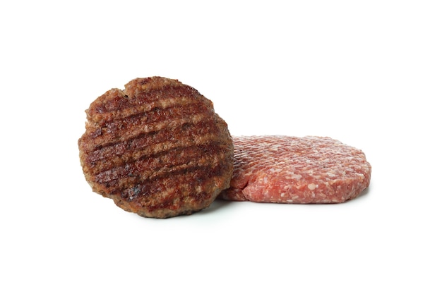 Carne saporita dell'hamburger isolata su fondo bianco