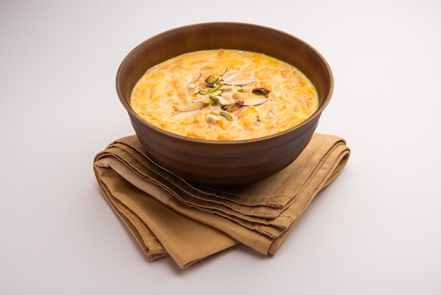 Carota Kheer o payasam noto anche come Gajar ki Khir